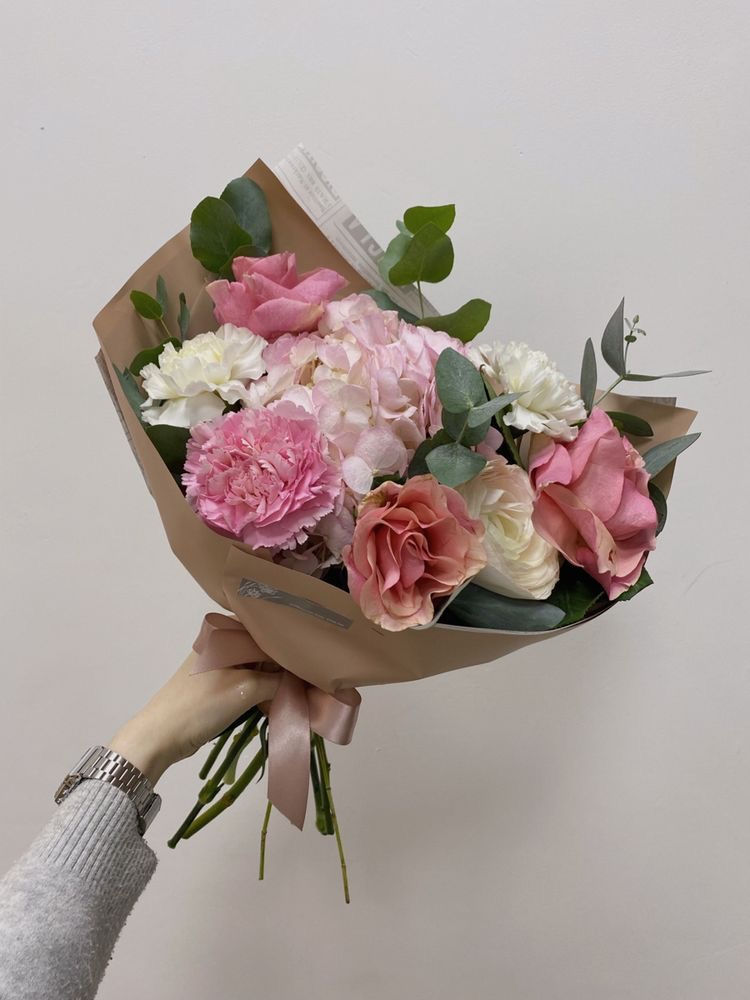 Thumbnail: Medium Bouquet