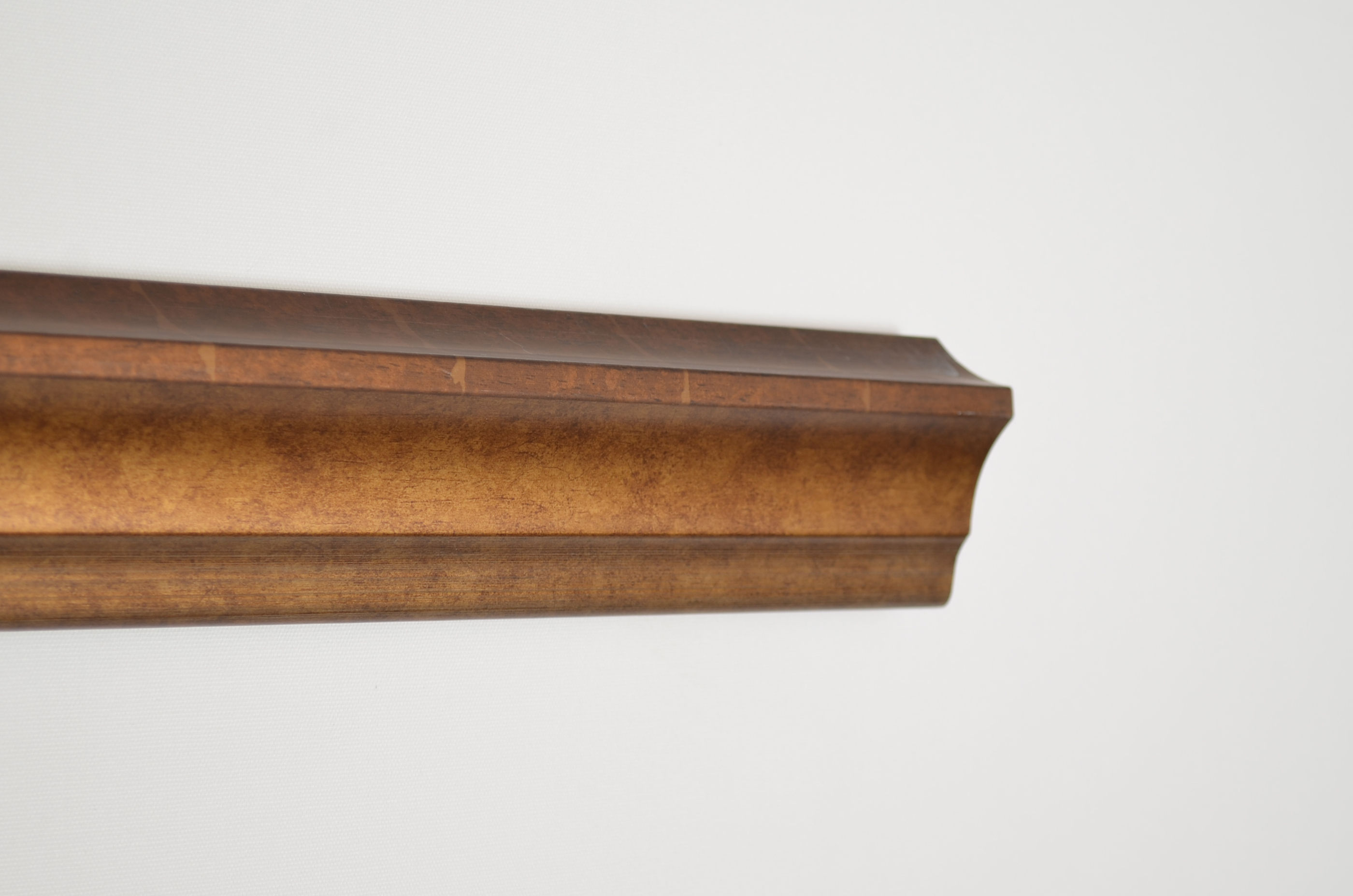 Isadora - Dark Gold Sample