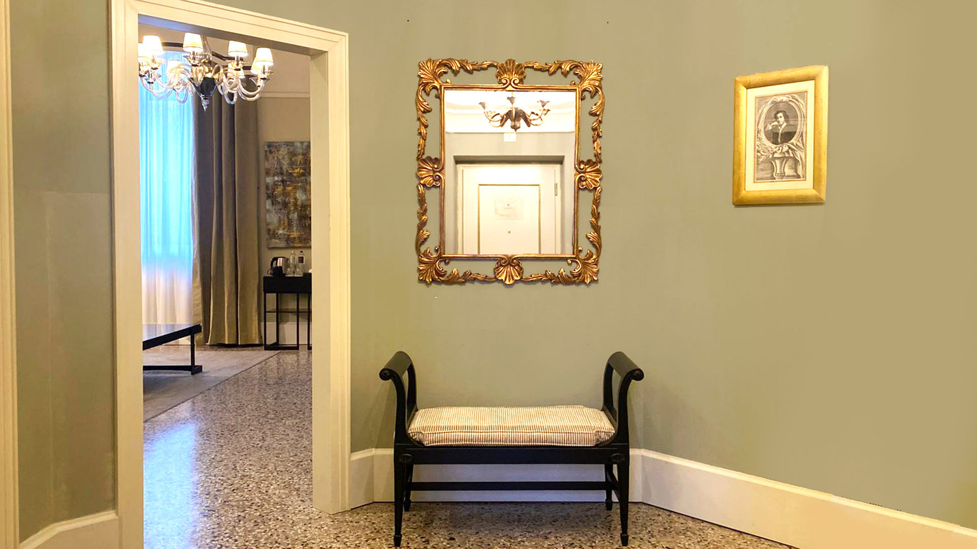 VENICE SUITE
A vision of timeless elegance, the Venice Suite is decorated with classic furnishings and luxurious textiles, including plush platinum carpeting and silk wallcoverings. The peaceful setting is enhanced by captivating views of the palace’s idyllic gardens and historic courtyard.
With its spacious layout and welcoming foyer, the suite is particularly popular with families.
Designed with your comfort and convenience in mind, it features a separate entrance area and living room, along with a walk-in closet to help you settle in during your stay. An extra bed is also available upon request to ensure a comfortable stay for an additional guest.
Sofa bed is available in the room to ensure a comfortable stay for an additional guest.
85SQM / 914SQF  Garden or Courtyard View