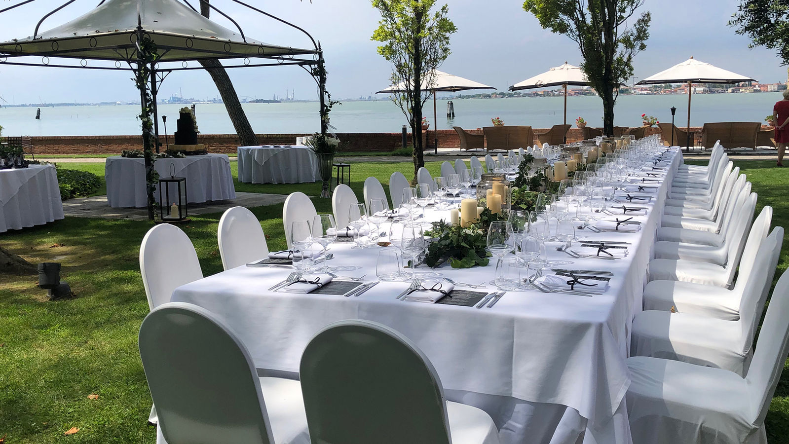 San Clemente Palace - ACQUERELLO FINE DINING
Awarded as “Best Italian Restaurant in Europe” by Haute Grandeur Awards, Acquerello Restaurant celebrates modern Venetian cuisine and traditional Italian tastes