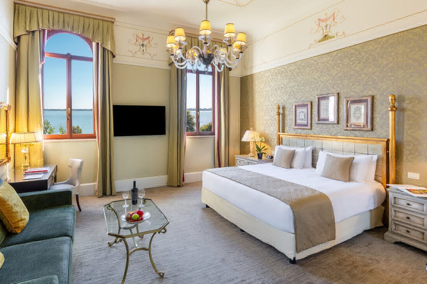 Junior Suite with Lagoon View — bedroom interior, San Clemente Palace Venice