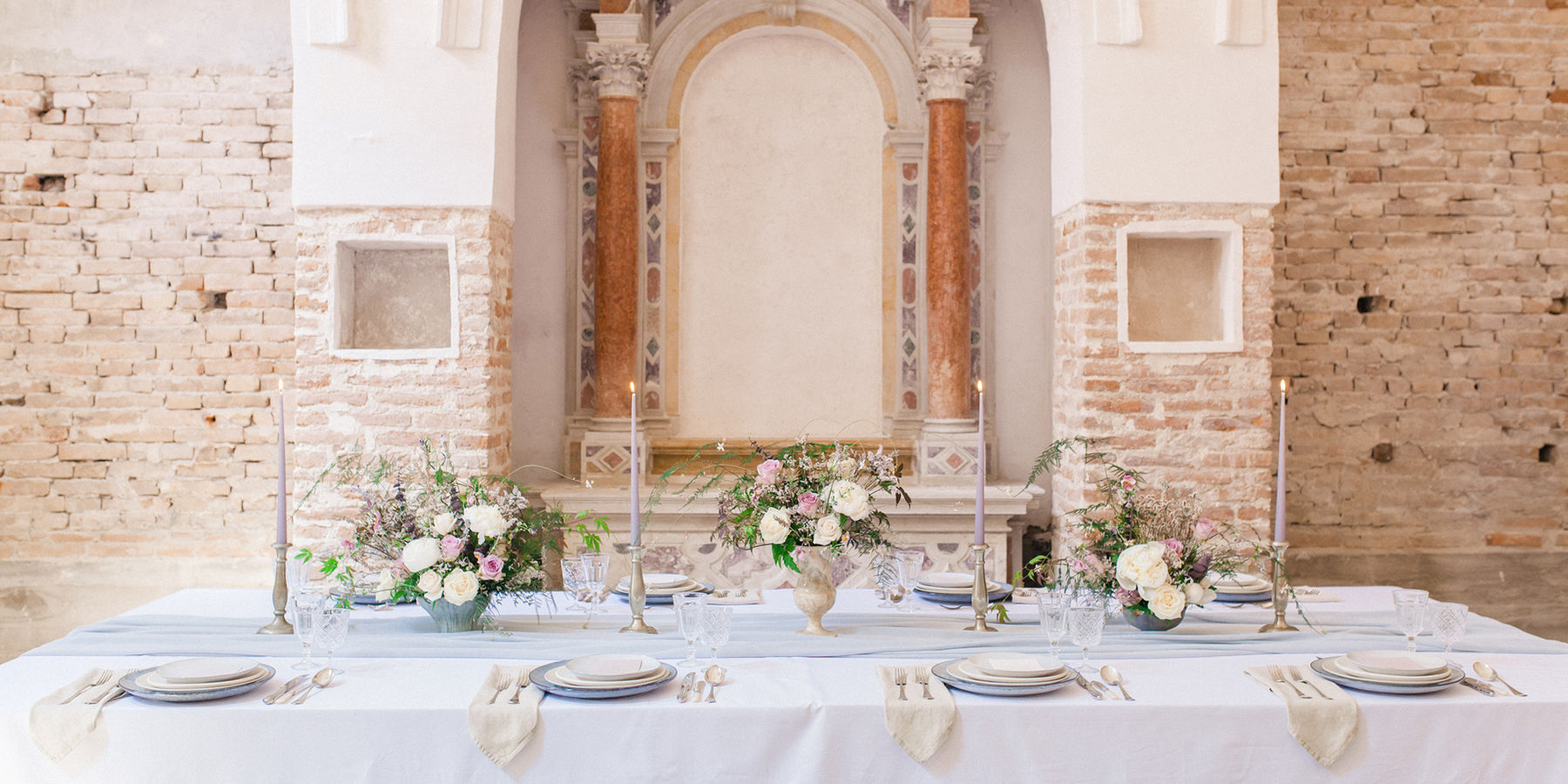 SPECIAL DINING
Provide for your special guests them with wonderful hospitality and unforgettable memories by organizing speacial dining in different atmospheres and decorations in the hidden corners of our hotel & gardens.