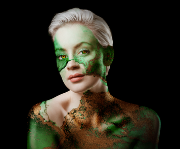 Photographic Digital art Blonde Green Resin web.png