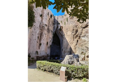 70 ║ Flaneren rond de Etna