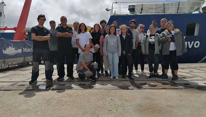 Students from IST visit the research vessel Mário Ruivo and the ROV Luso