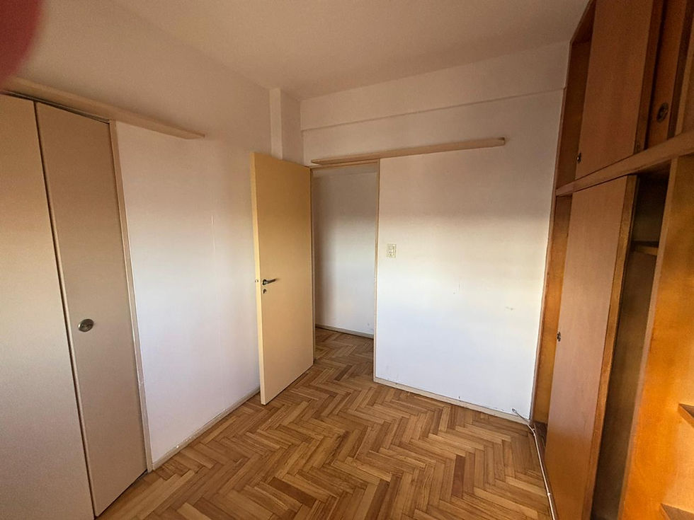 Miniatura: Alquiler Departamento 4 Ambientes con Balcon en Caballito