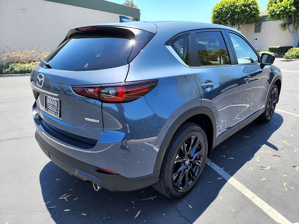Thumbnail: 2022 Mazda CX-5 Carbon Edition