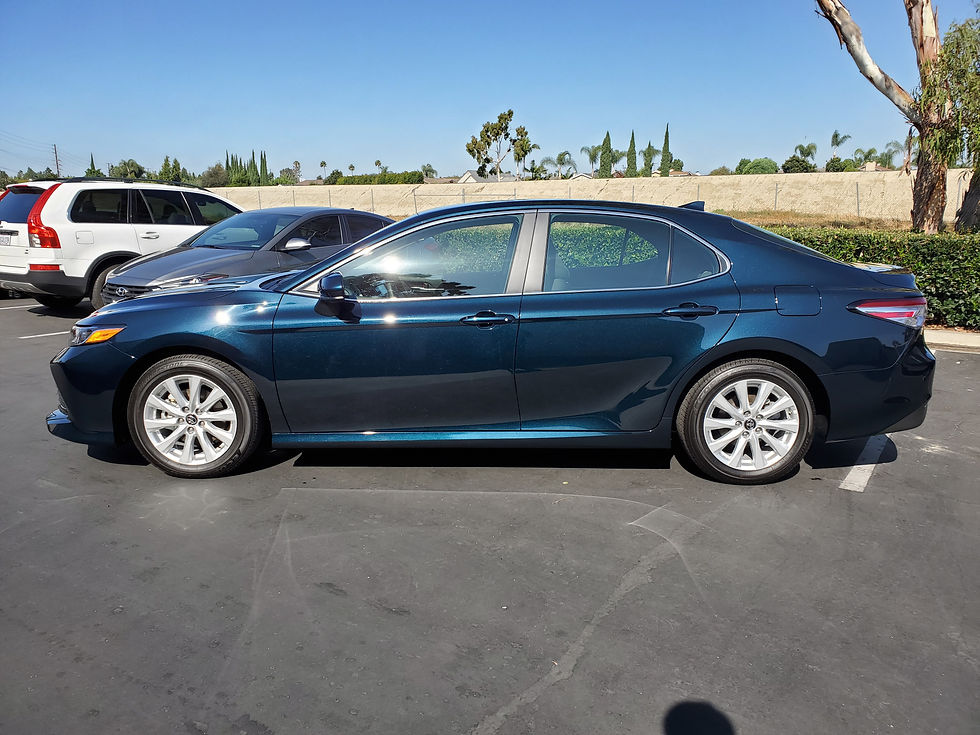 Thumbnail: 2019 Toyota Camry LE