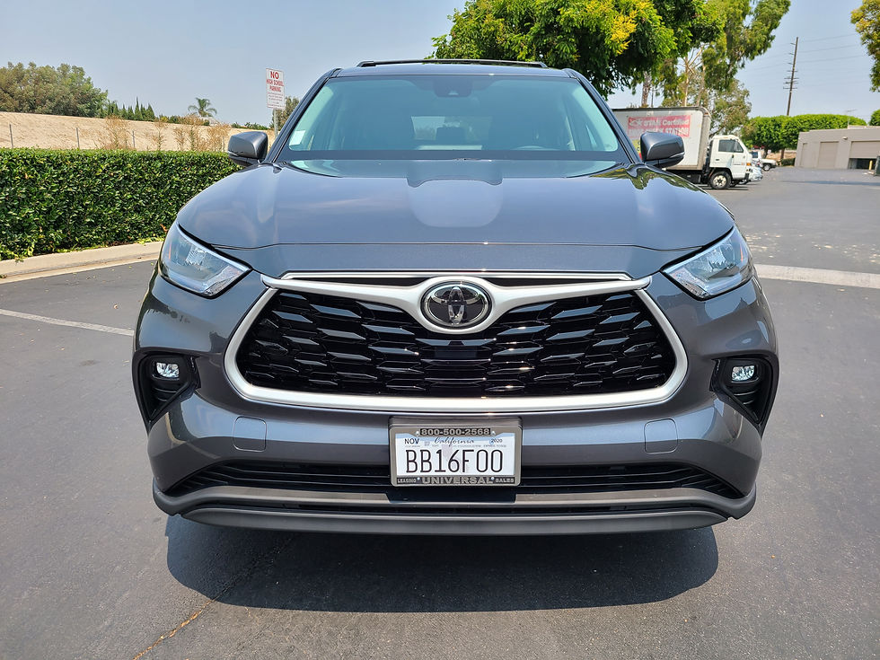 Thumbnail: 2020 Toyota Highlander LE