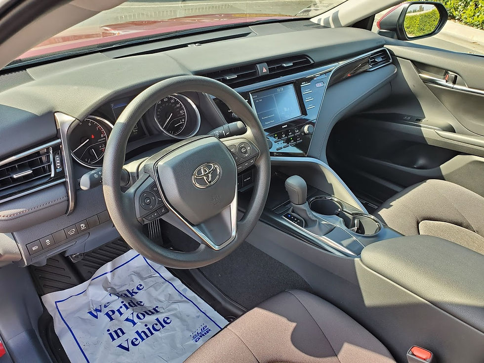 Thumbnail: 2020 Toyota Camry LE