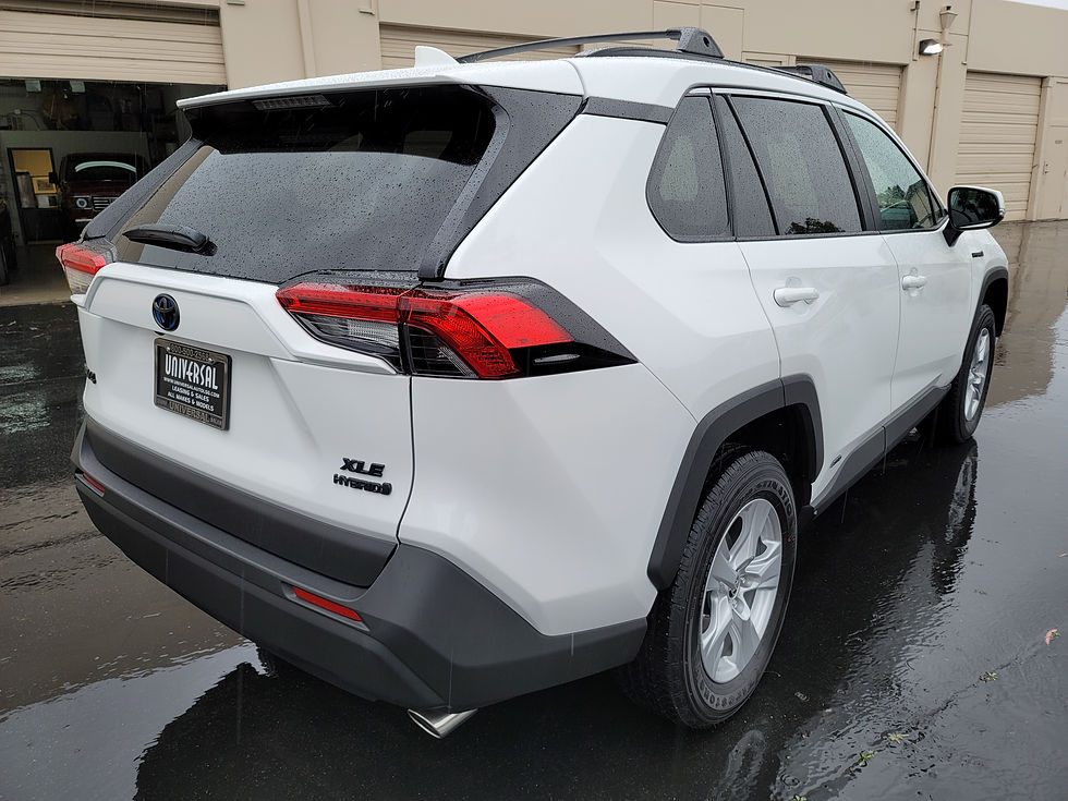 Thumbnail: 2021 Toyota RAV4 XLE Hybrid