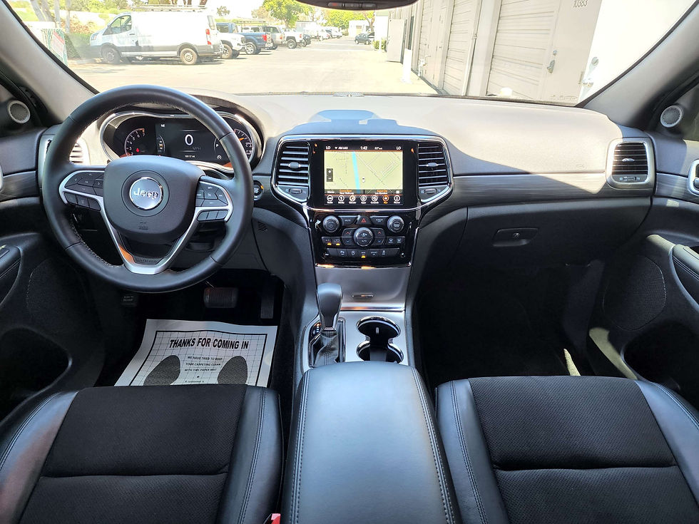 Thumbnail: 2019 Jeep Grand Cherokee Altitude 