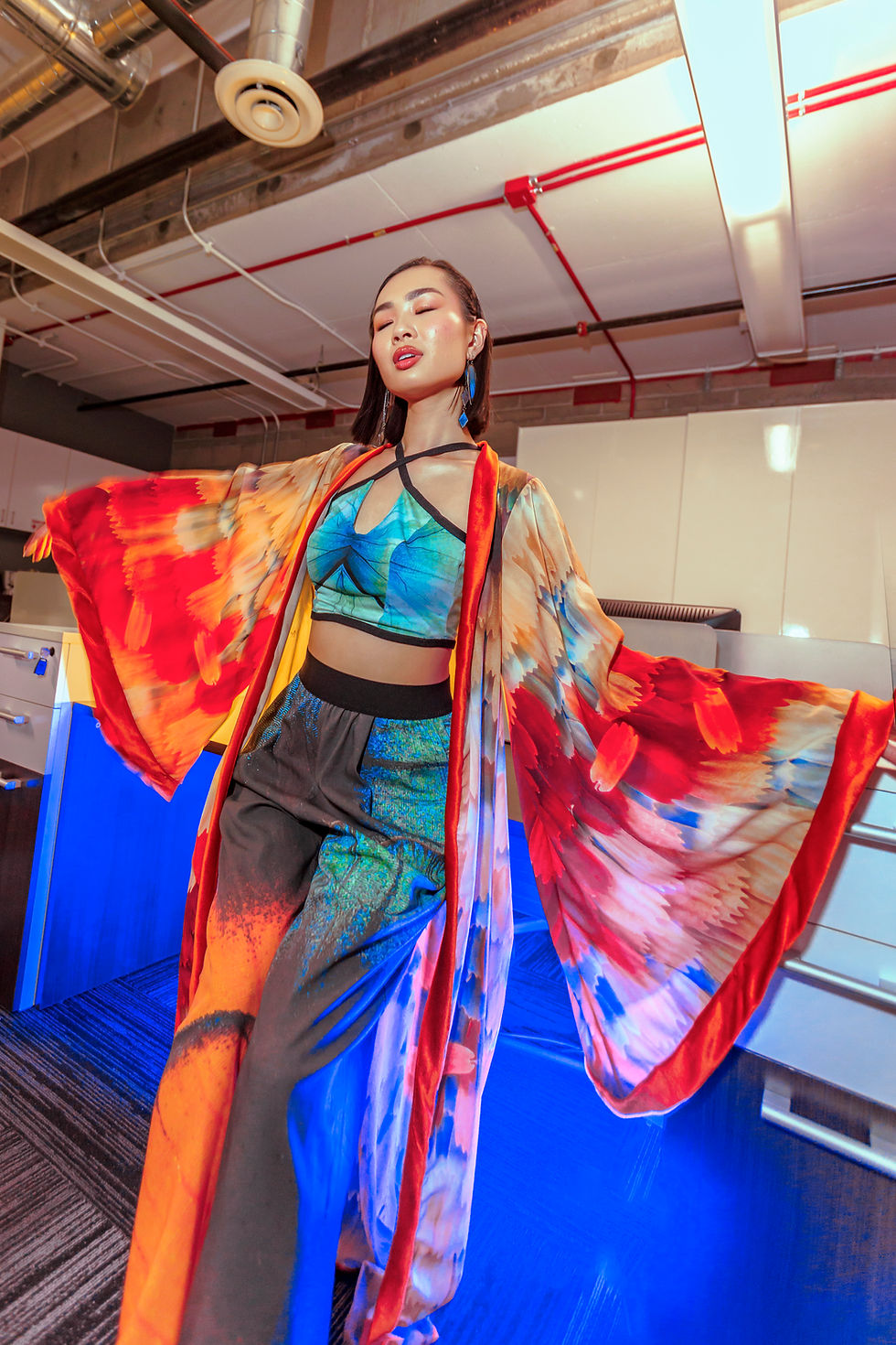 Thumbnail: criss cross halter top reversible 2 color  butterfly malabar peacock