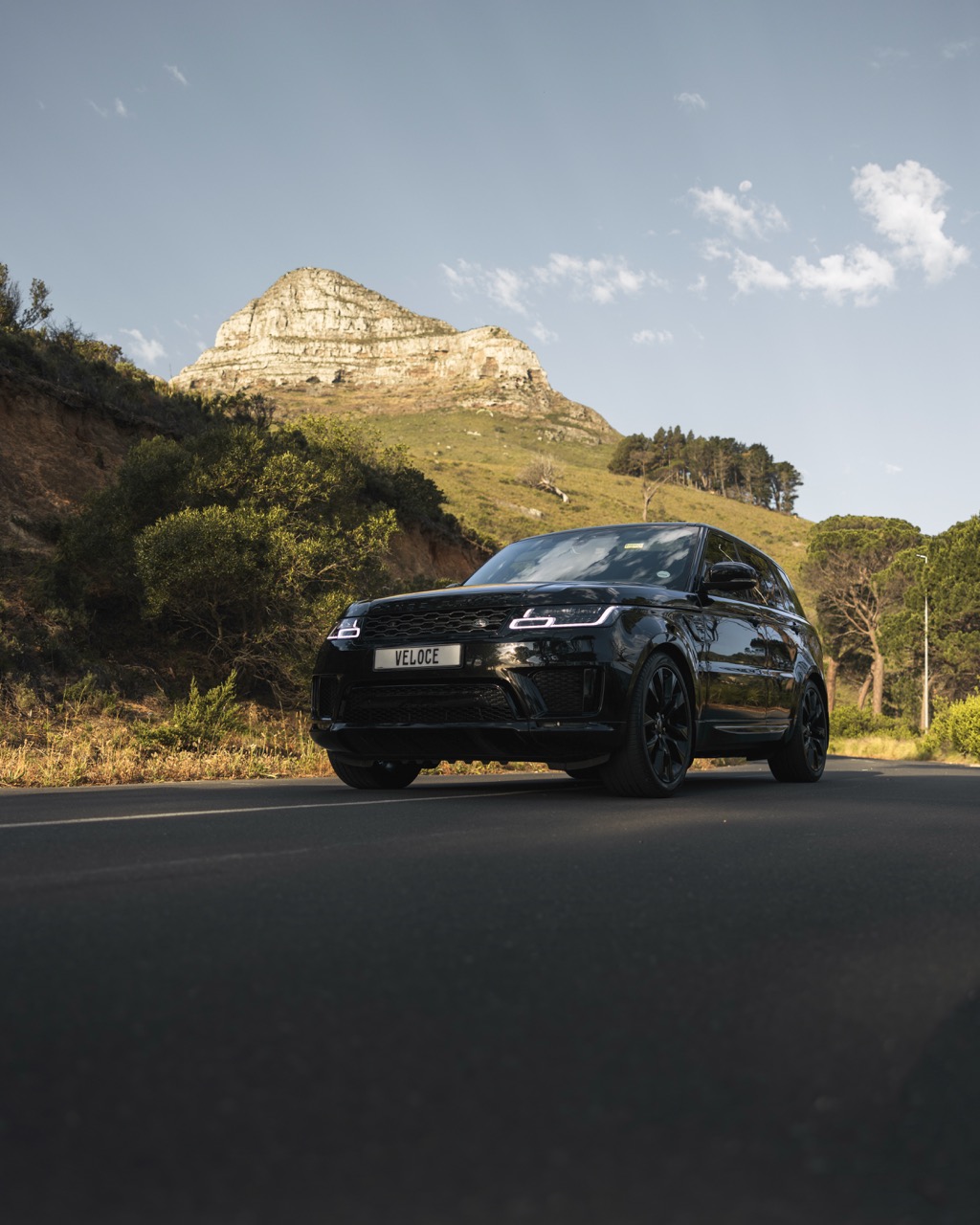 Rent a Range Rover Sport in Cape Town β luxury car hire for Canadian visitors