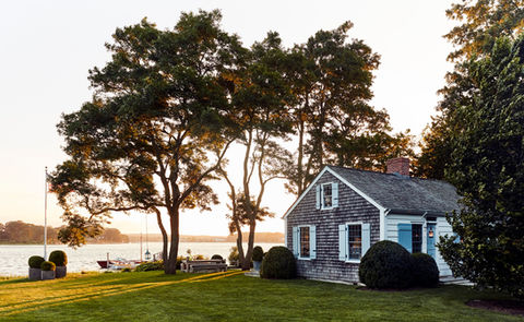 A Summer Outdoor Showcase