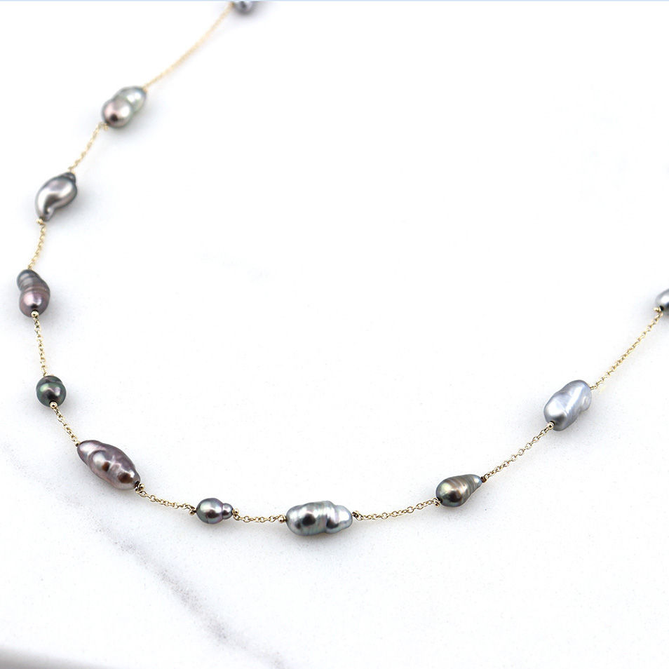 Thumbnail: Tahitian Keshi Pearl Ruffle Necklace