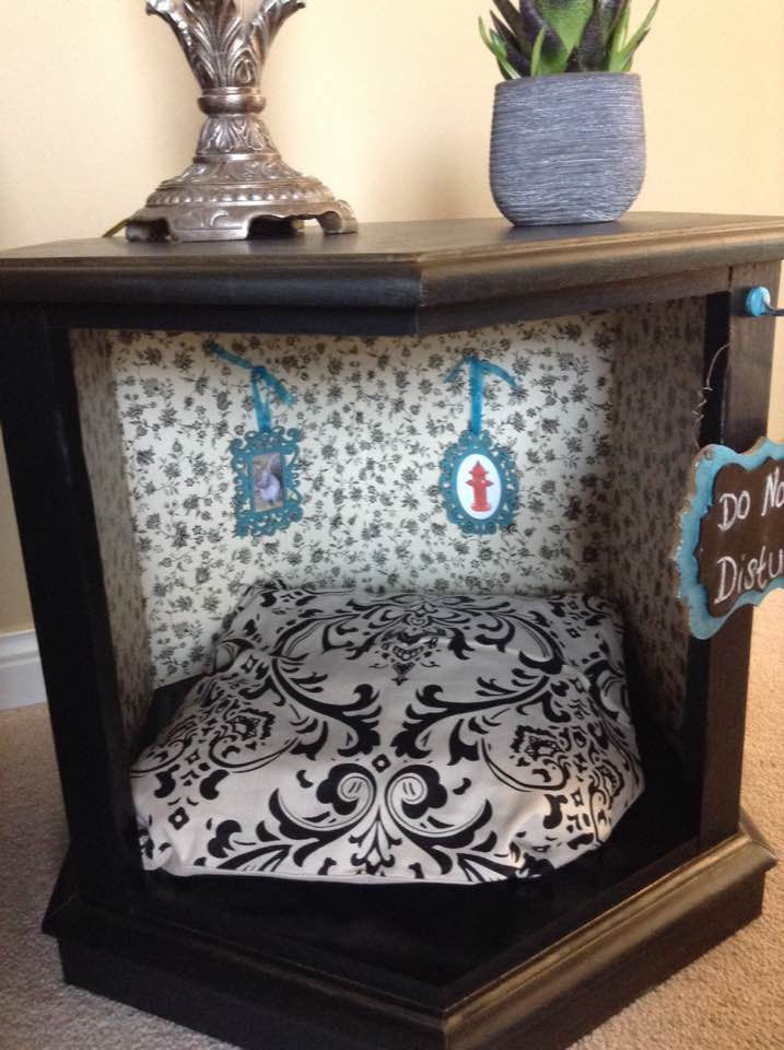 Thumbnail: Vintage End Table Dog Bed