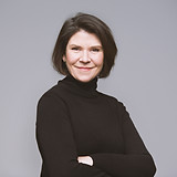 Uśmiechnięta dojrzała kobieta