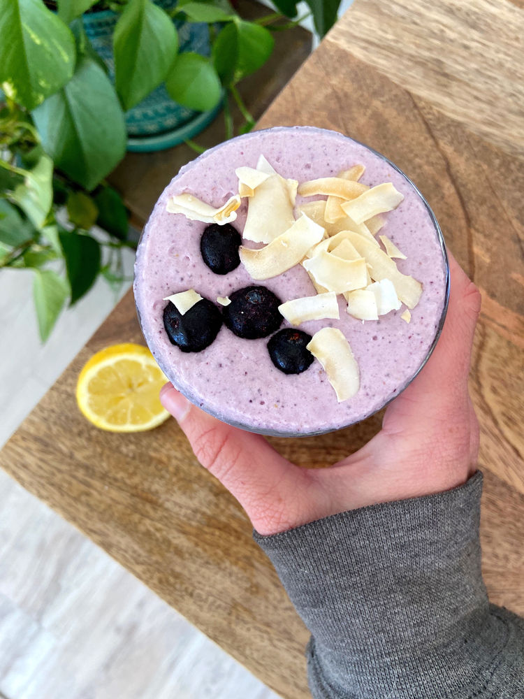 FREE Blueberry Lemon Pie Smoothie Recipe For The Summer Intermittent