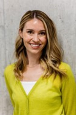 Sophie (Mecham) Kinsella