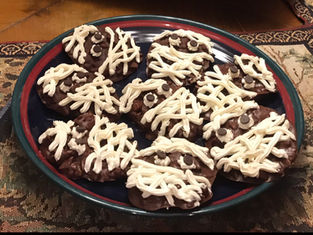 Keto Chocolate Mummy Clusters