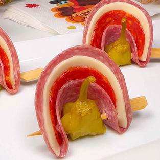 Keto Turkey Antipasto Skewers🦃