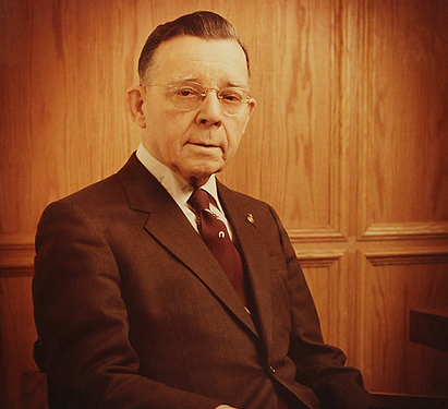Thomas Sill_550X500px.png