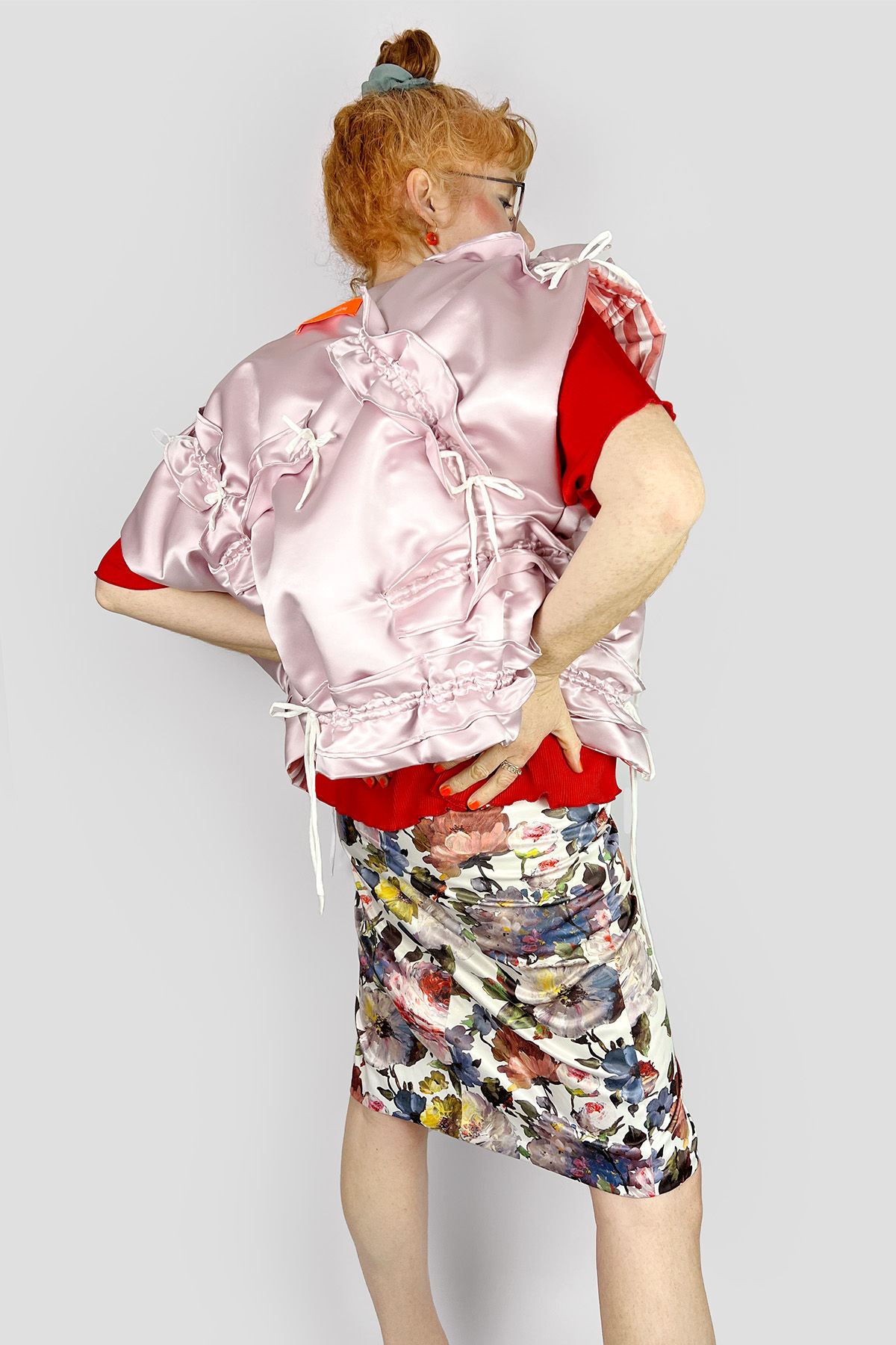 WESTE MIT RÜSCHEN IN ROSE