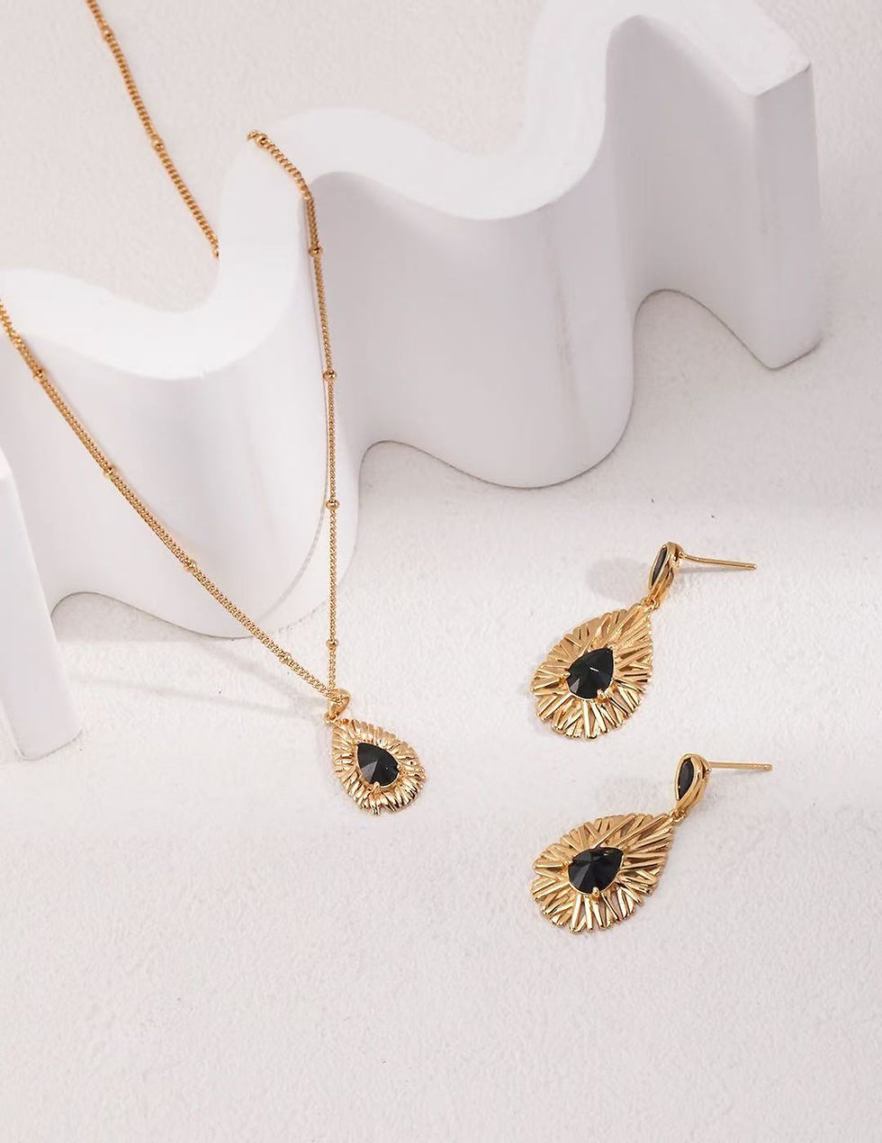 Thumbnail: Midnight Gilded Collection, Suitable for Sensitive Skin, Gold-Plated