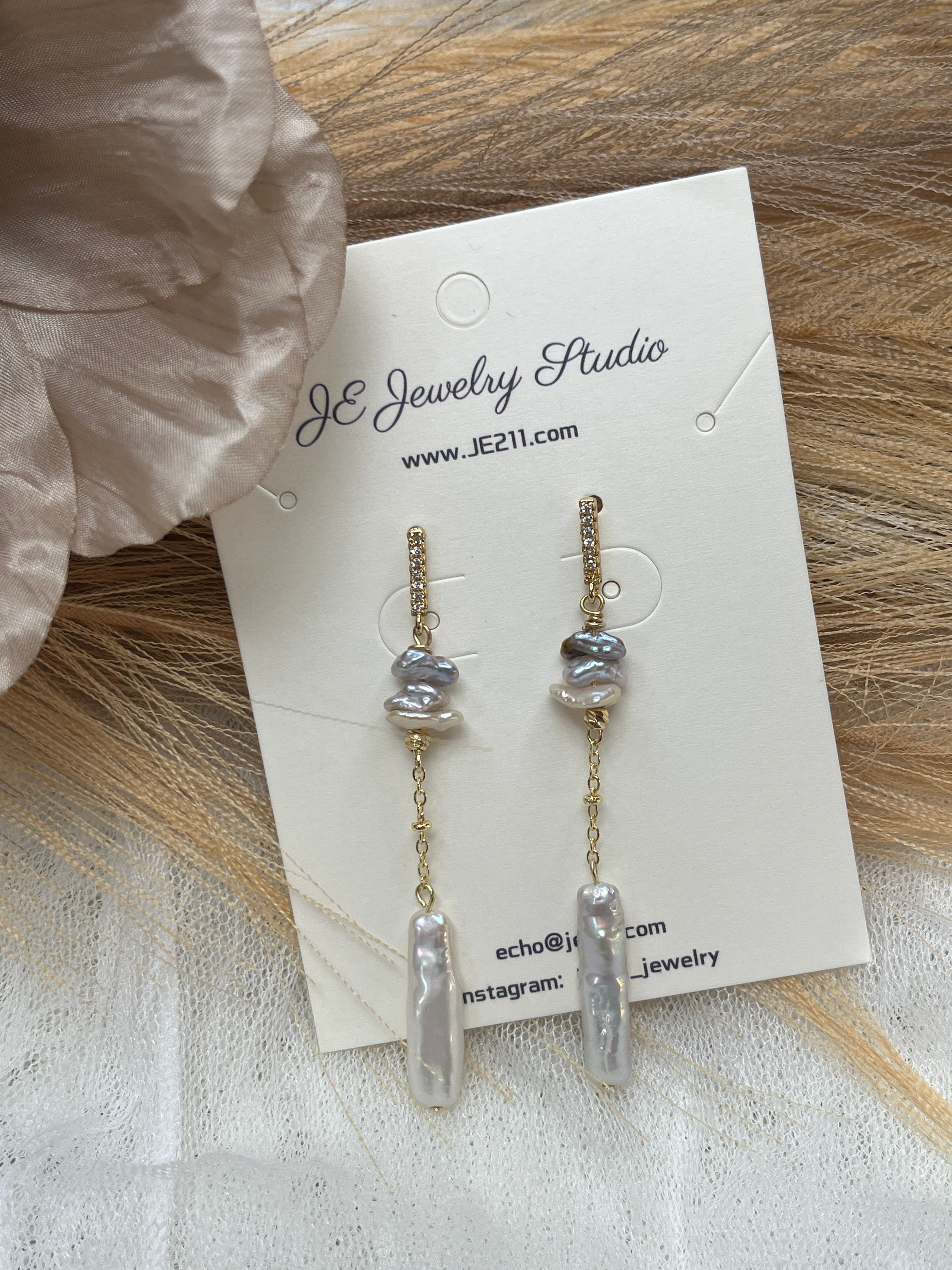 Moonfall Drops, Pealrs