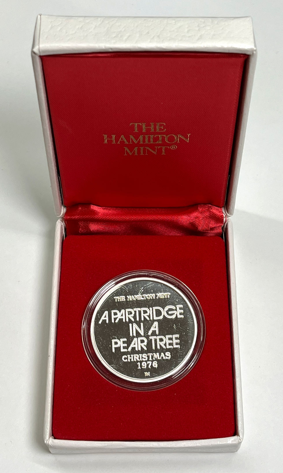 Thumbnail: 1976 "A Partridge in a Pear Tree" 1oz 999 Fine Silver Round