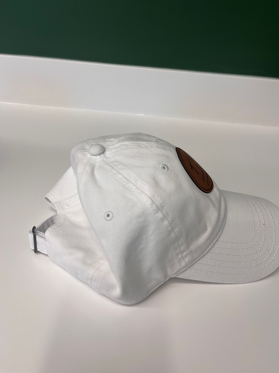 Thumbnail: Women’s white hat with patch 