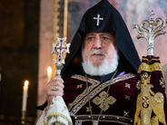 Մեր տարածաշրջանում տիրող բարդ իրադրության մեջ առաջնային է Հայոց բանակի համակողմանի հզորացումը, Թող Տերը խաղաղ ու անվտանգ ծառայություն շնորհի մեր զինվորներին. Գարեգին Բ