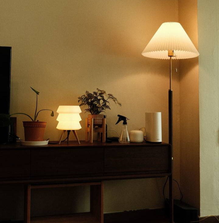 Thumbnail: Kosha Lamp - Ivory