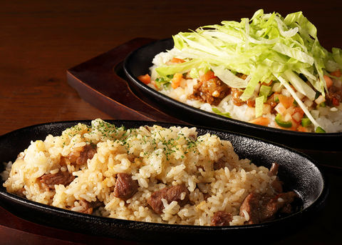 鉄板ガーリックライス、鉄板タコライス