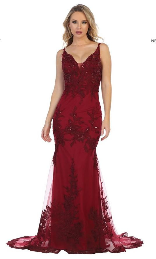 Thumbnail: Off White Lace Fit & Flare Bridal Gown