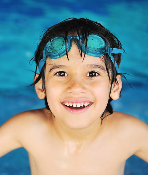 child-at-the-pool-SBI-300985458.jpg