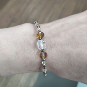 Easy fast bracelet using chain and memory wire