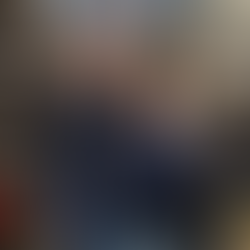 Daniel und Sabine Kunert in ihrem Notenkeller in Celle