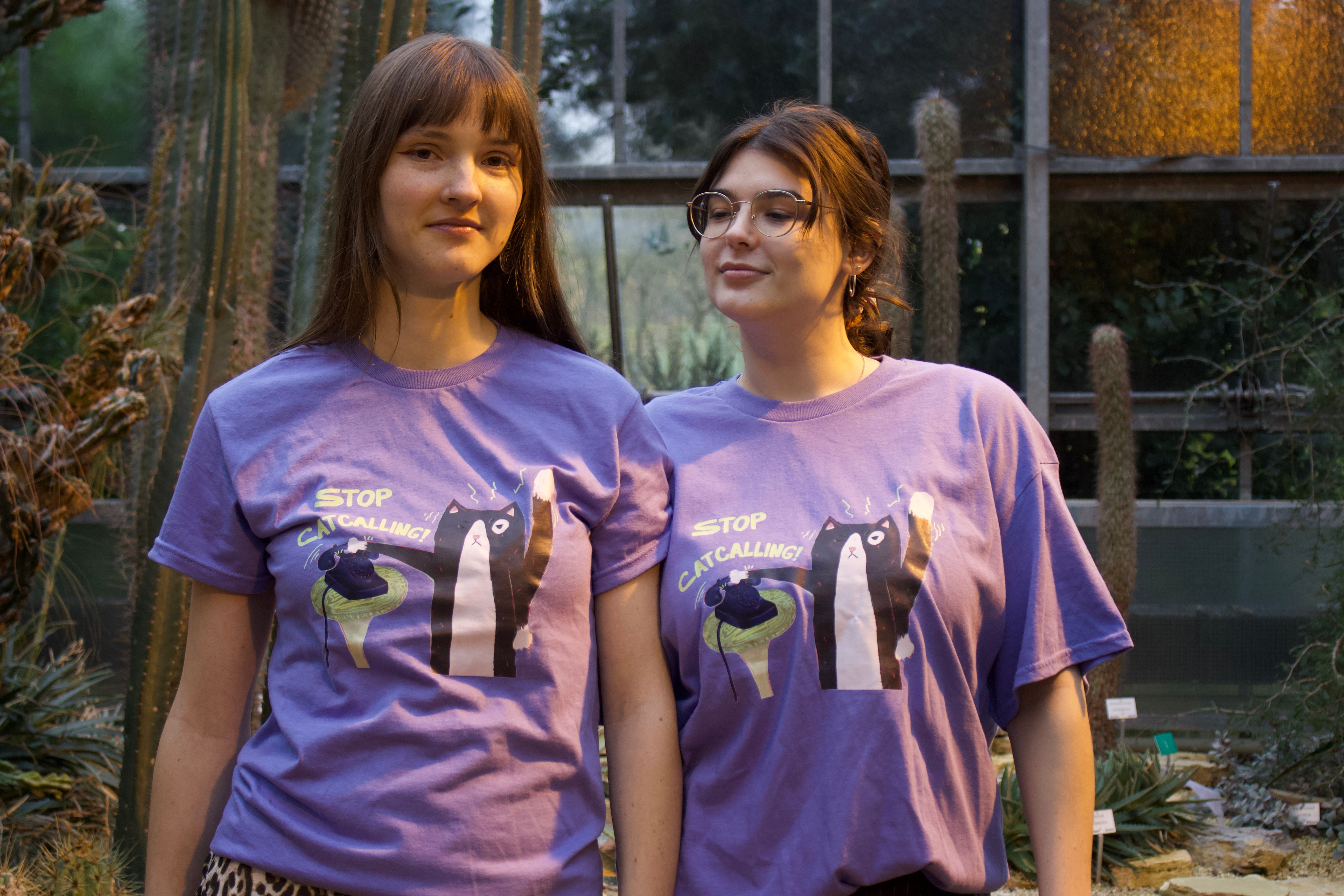 Unisex Shirt Lila "Stop Catcalling"