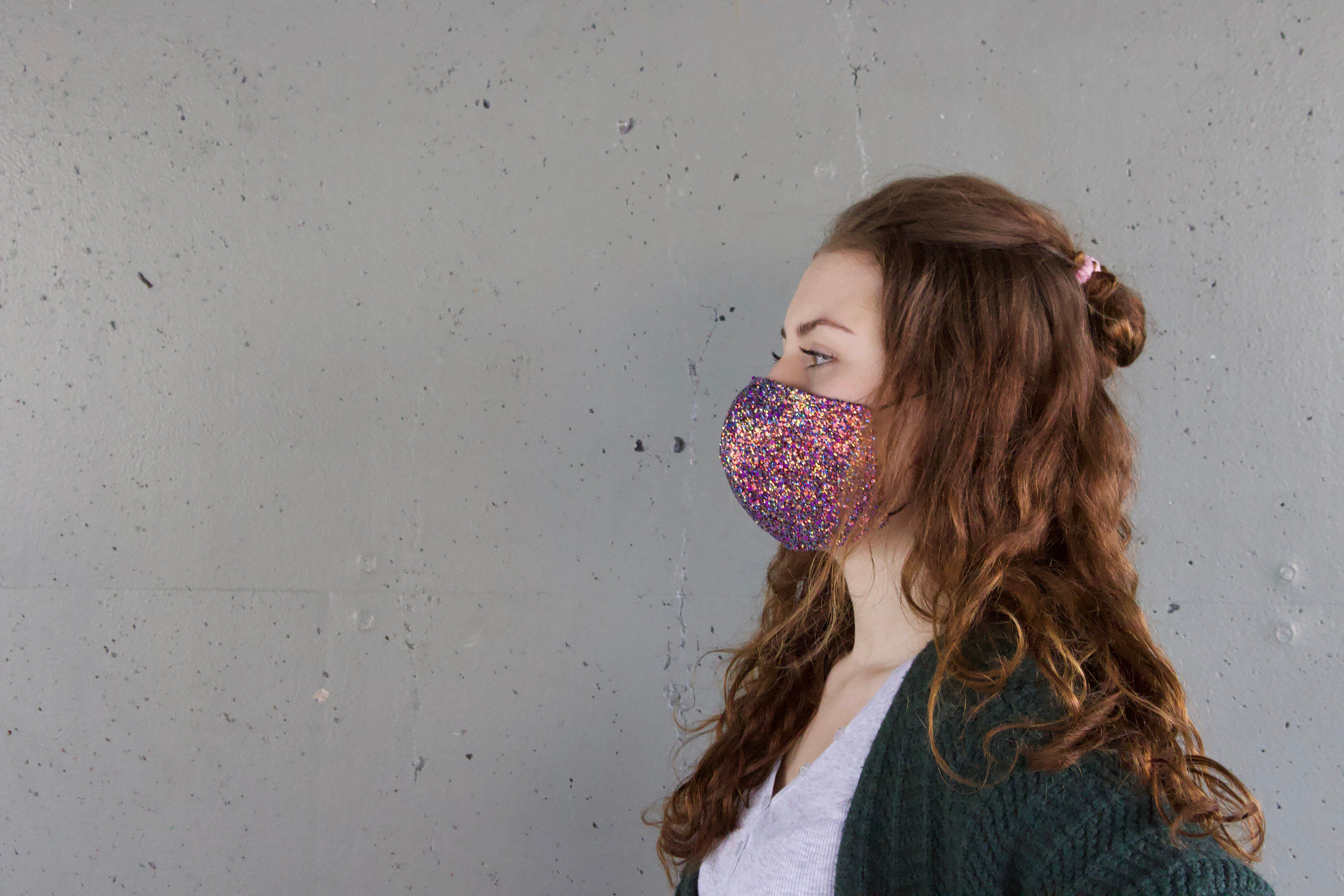 Holographic Bordeaux Glitter Maske- hannisch