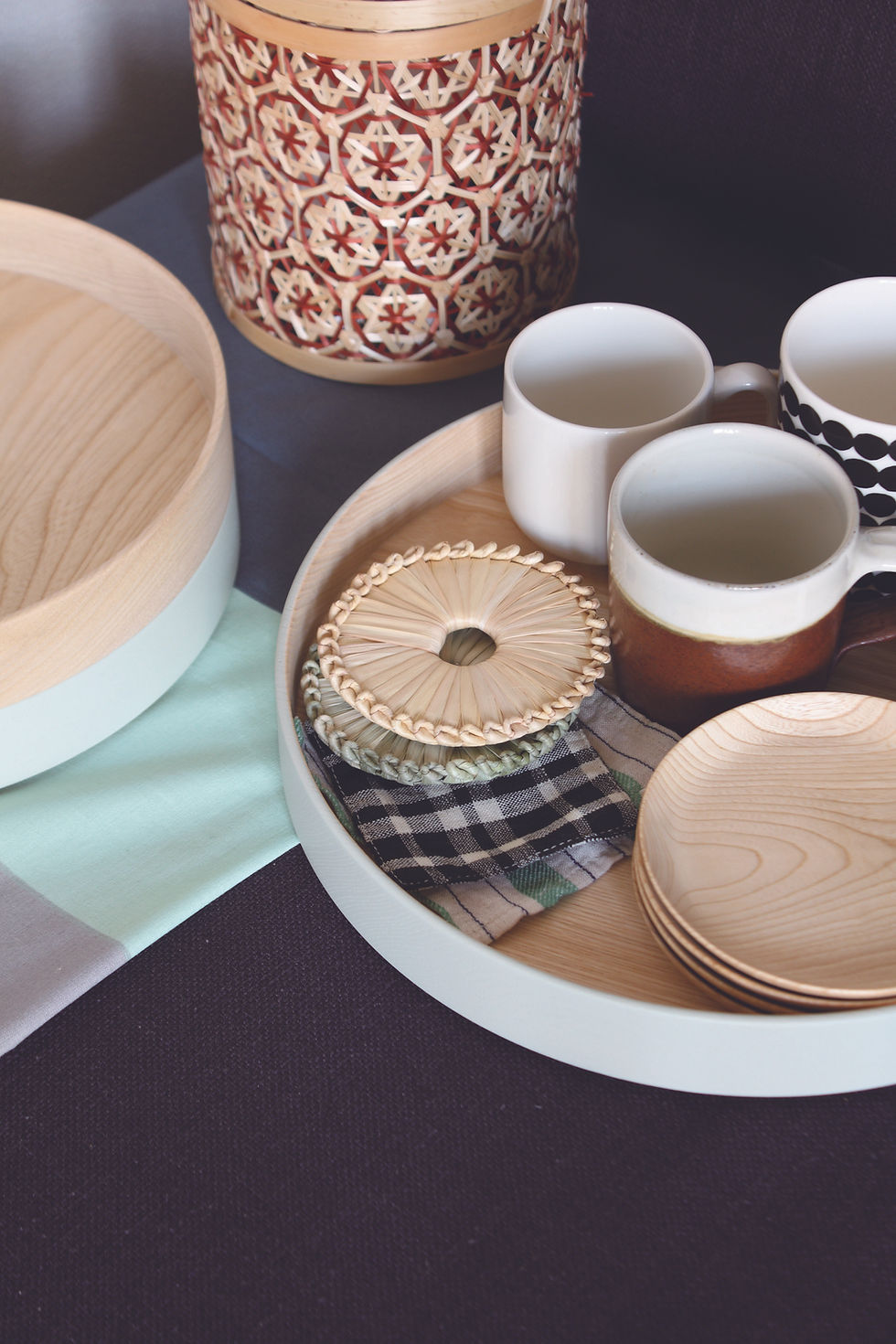 サムネイル： BORDER TRAY smoke green