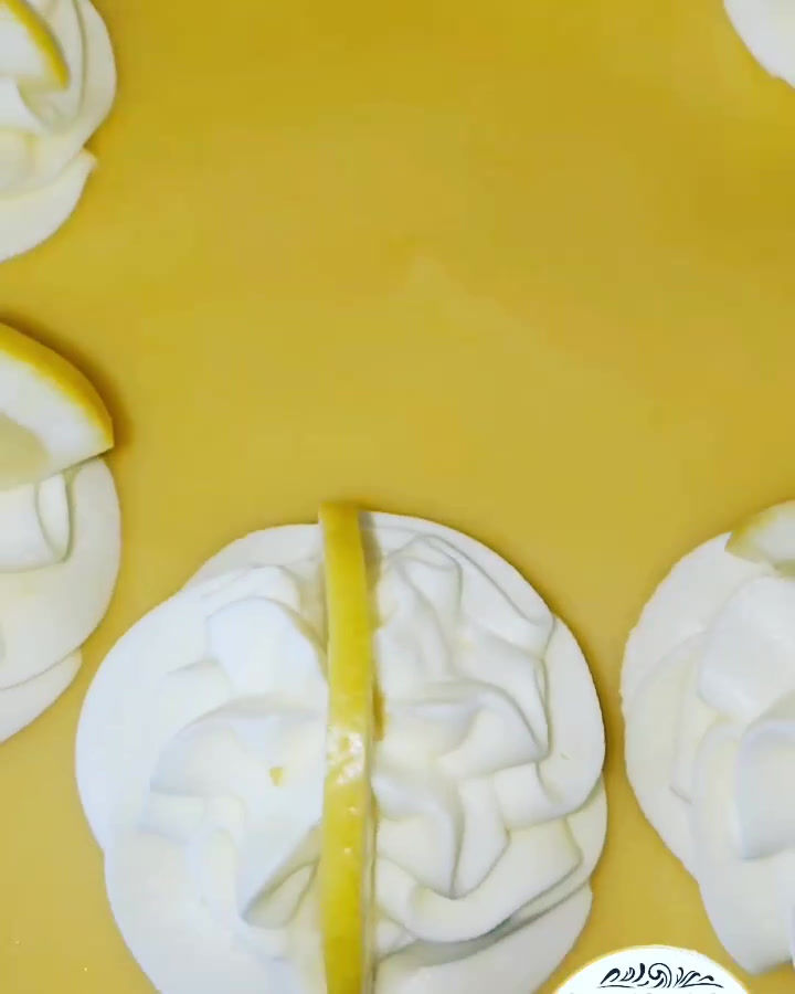 Thumbnail: LEMON CHEESECAKE