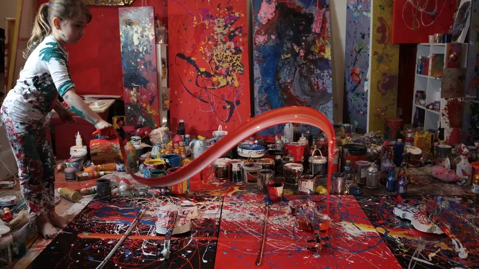 children pouring art