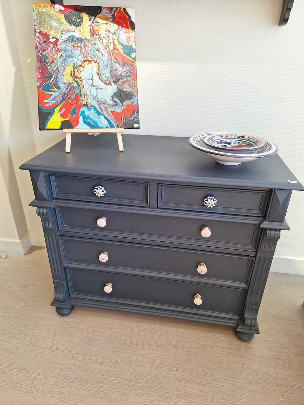 Miniature : Commode grise anthracite avec moulures