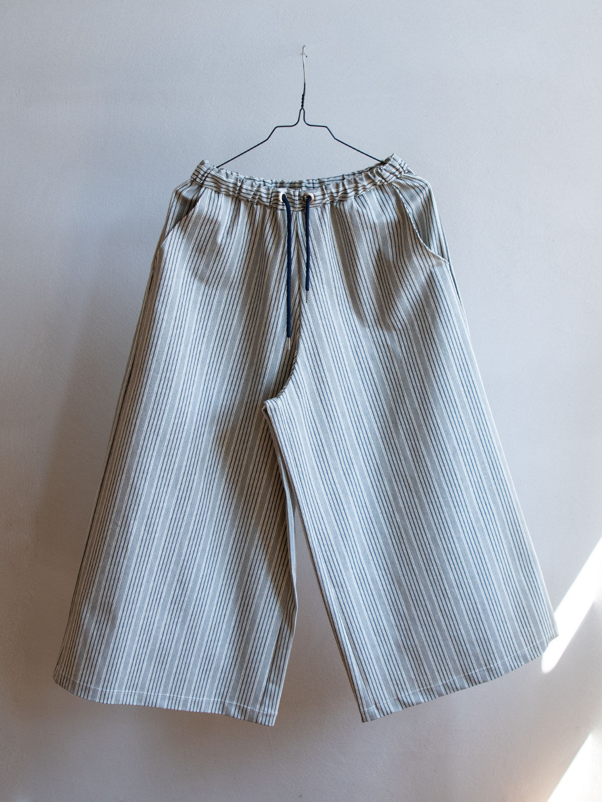 Ecostories weite Hose mit Streifen