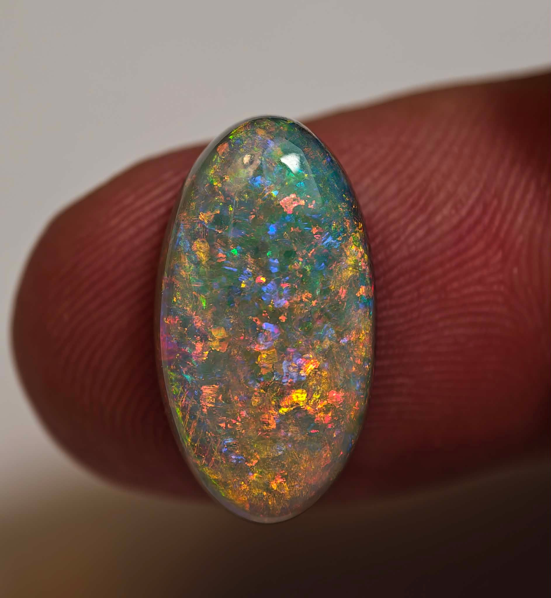 Solid dark opal - 6.28ct