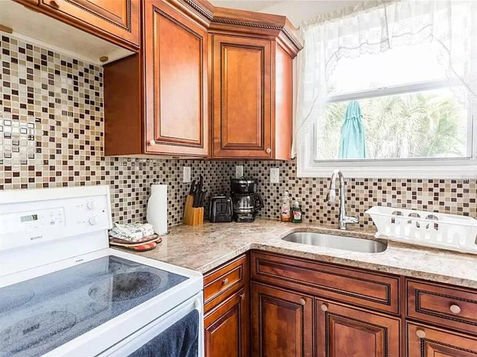 Florida Sunshine Vacations, Vacation Rentals in Sarasota, Lido Key Beach area
