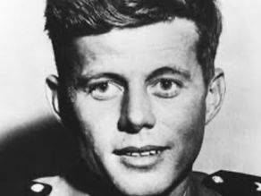 Thomas Vinterberg va réaliser une série sur la jeunesse de John F. Kennedy pour Netflix