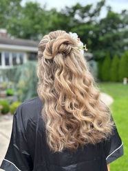 soft bridal waves hairstyle for wedding day hairstyling New Jersey